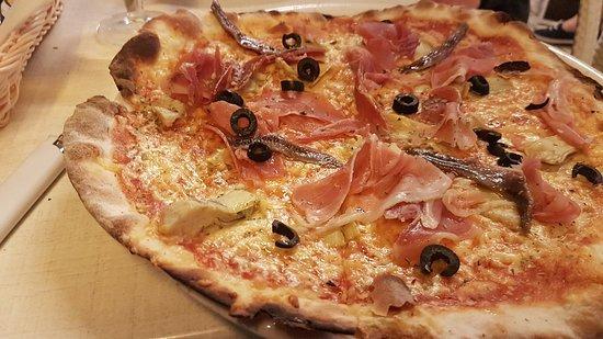 Los Claveles Pizzeria-Cafeteria